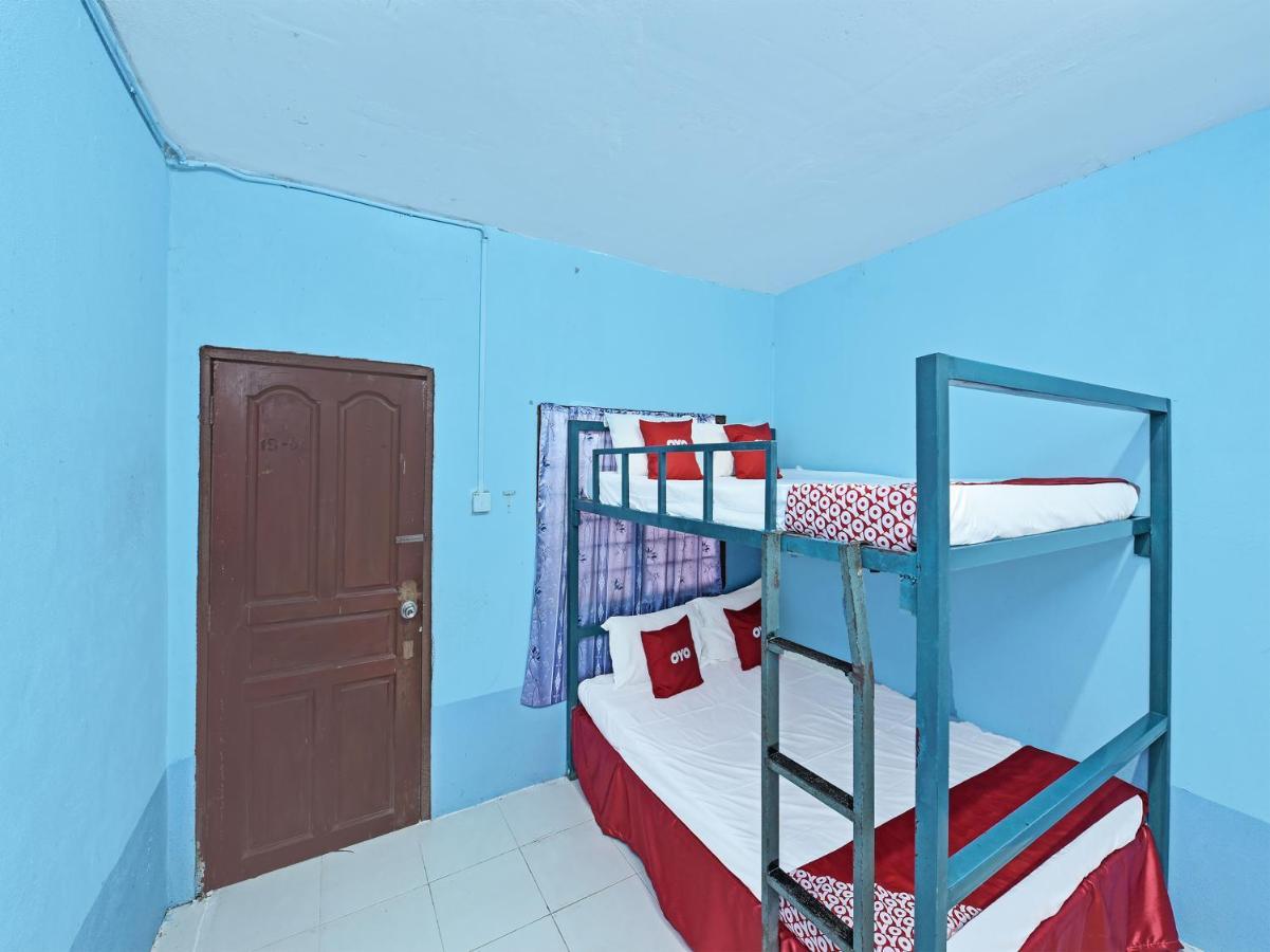 Oyo 90454 Haza Harmoni Guesthouse Kota Bharu Buitenkant foto