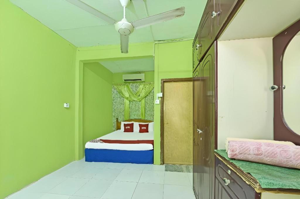 Oyo 90454 Haza Harmoni Guesthouse Kota Bharu Buitenkant foto